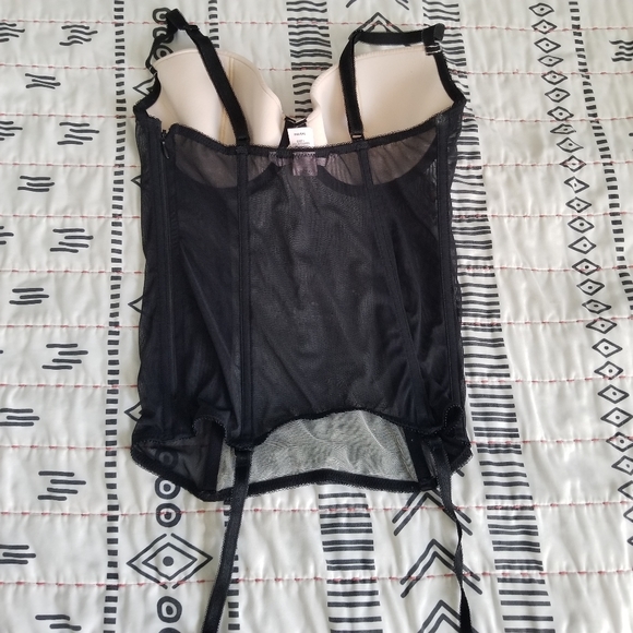 Victoria's Secret Corset Lace Bustier 36B - Picture 8 of 13